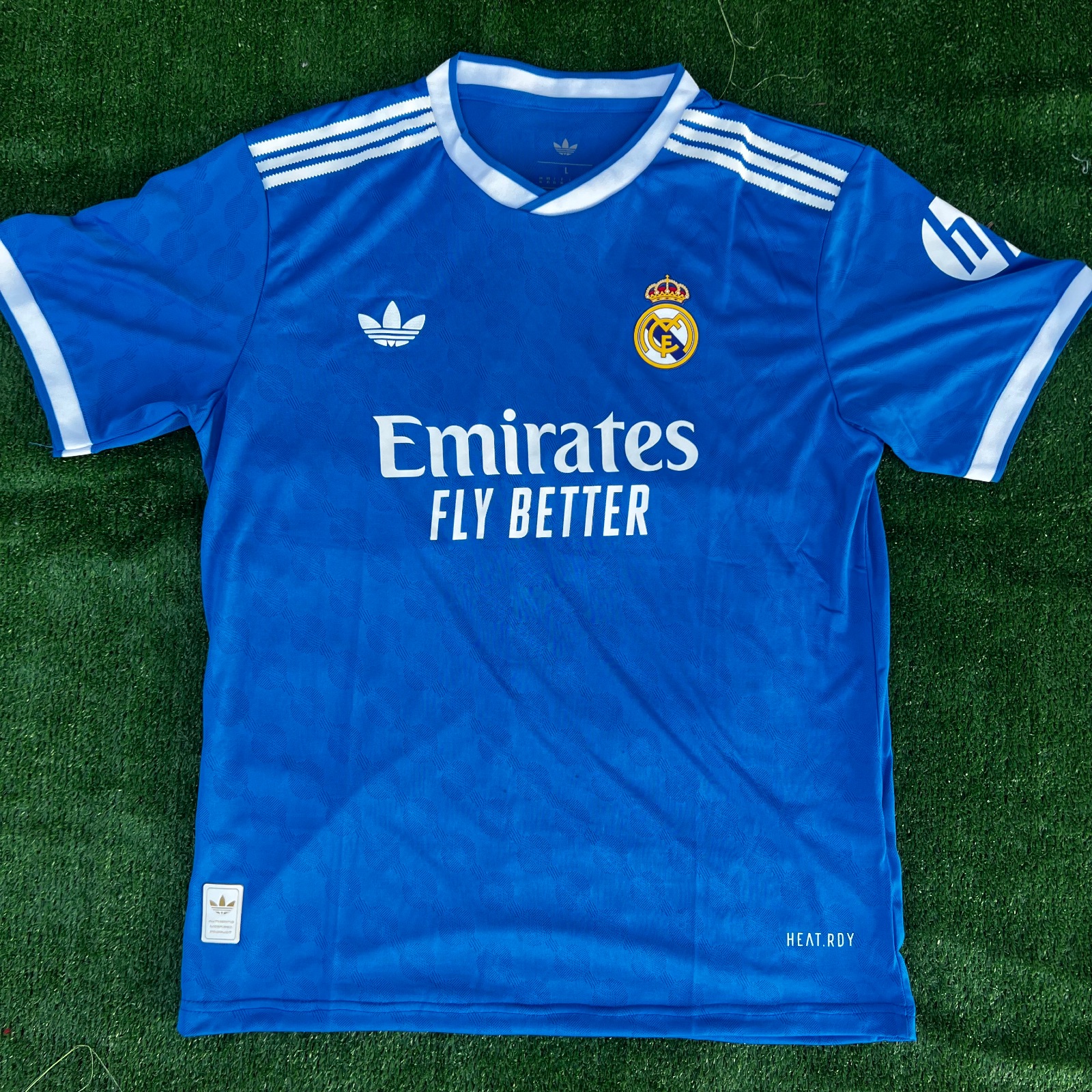 Real Madrid 2025/26 Tercera (Fan)